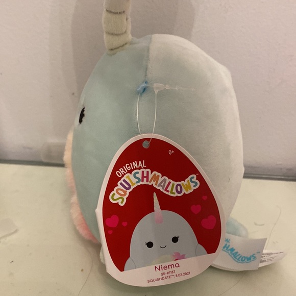 Niema 5” valentines narwhal squishmallows - Picture 3 of 3